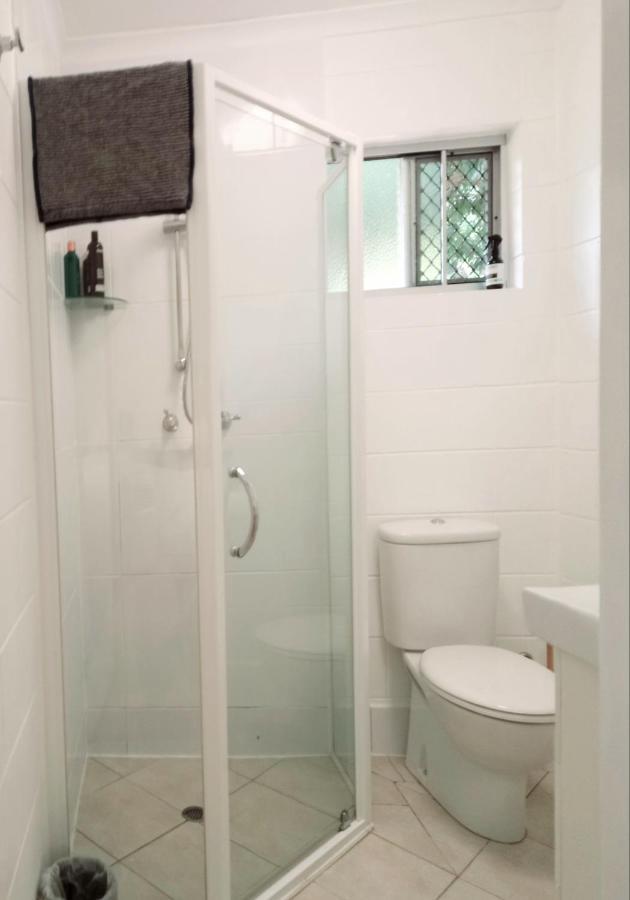J & Ella'S Holiday House - 2 Bedroom, 2 Bathroom Home クックタウン エクステリア 写真