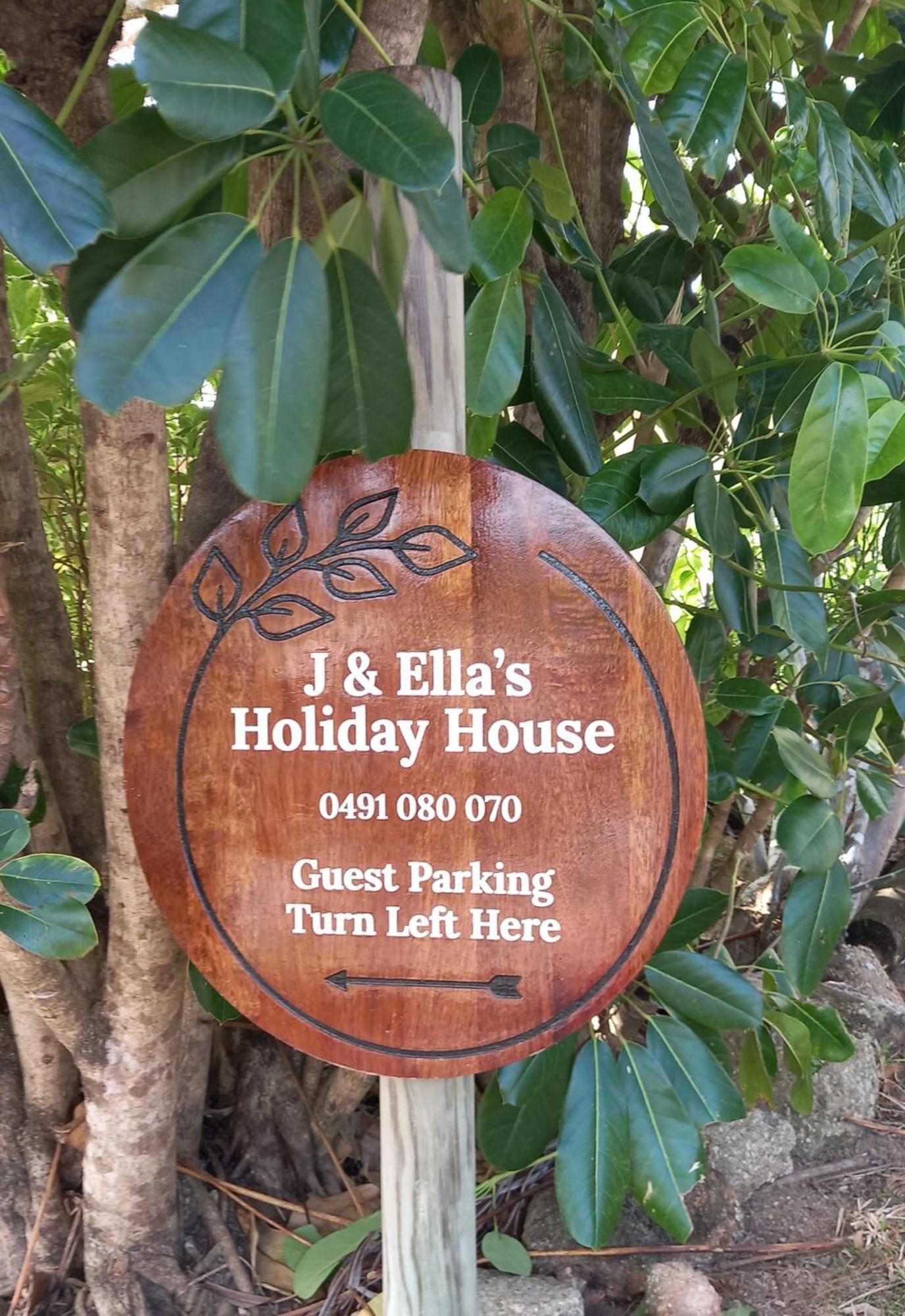 J & Ella'S Holiday House - 2 Bedroom, 2 Bathroom Home クックタウン エクステリア 写真