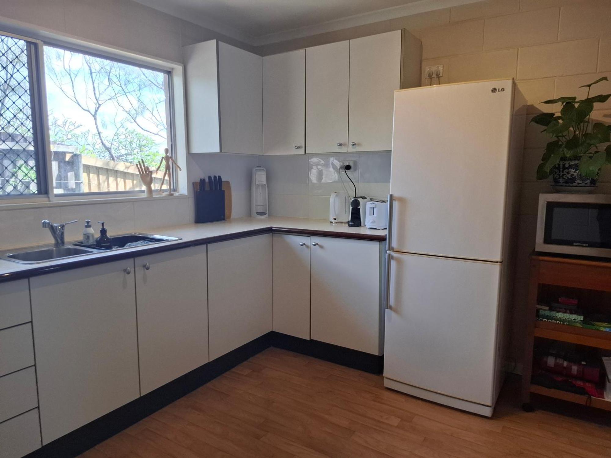 J & Ella'S Holiday House - 2 Bedroom, 2 Bathroom Home クックタウン エクステリア 写真